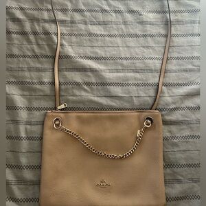 Elegant Coach Tan Leather Shoulder Bag